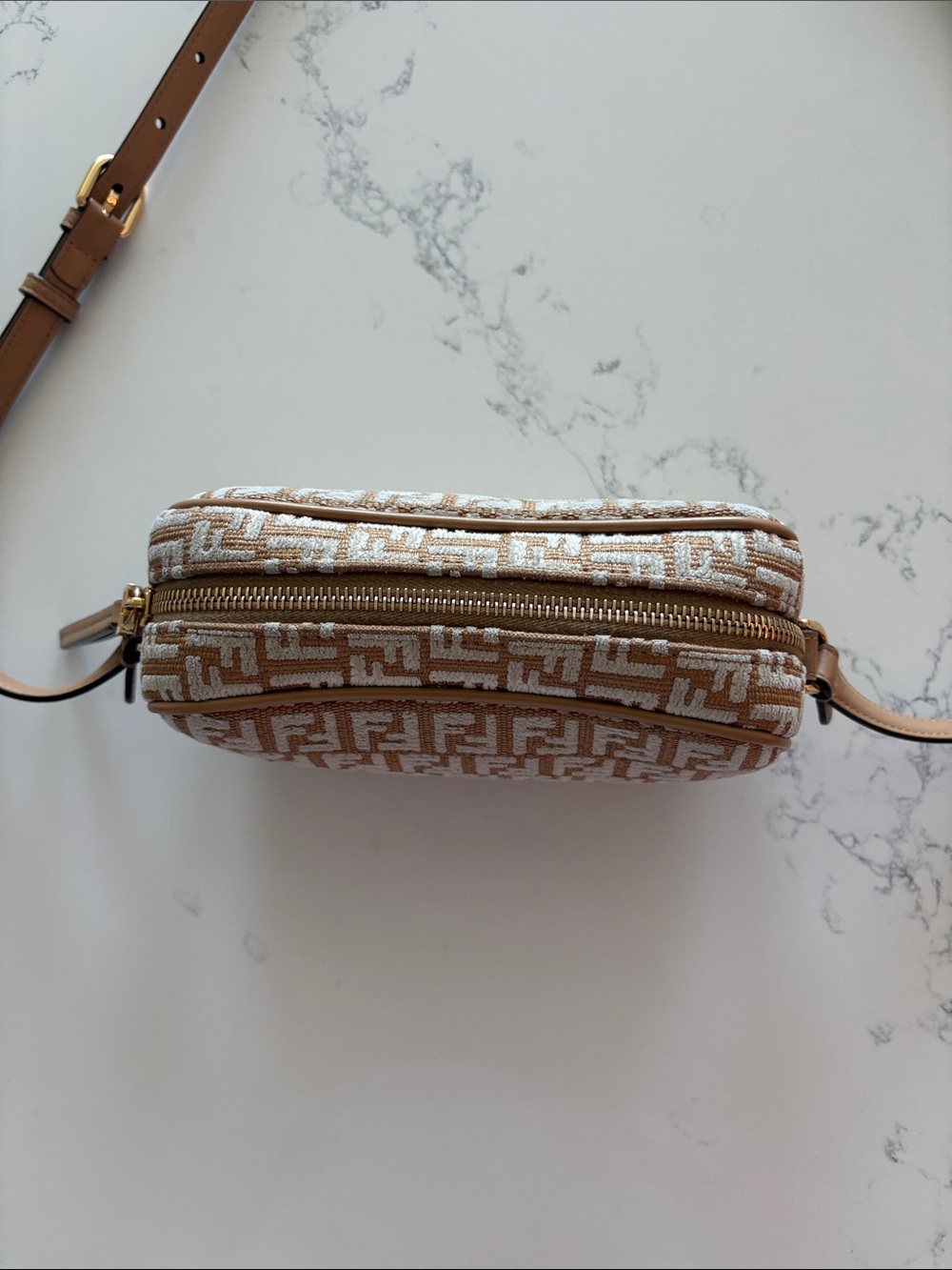 REAL Fendi Tan/Ivory FF Monogram Camera Bag, dust bag, proof of authenticity - Picture 6 of 11